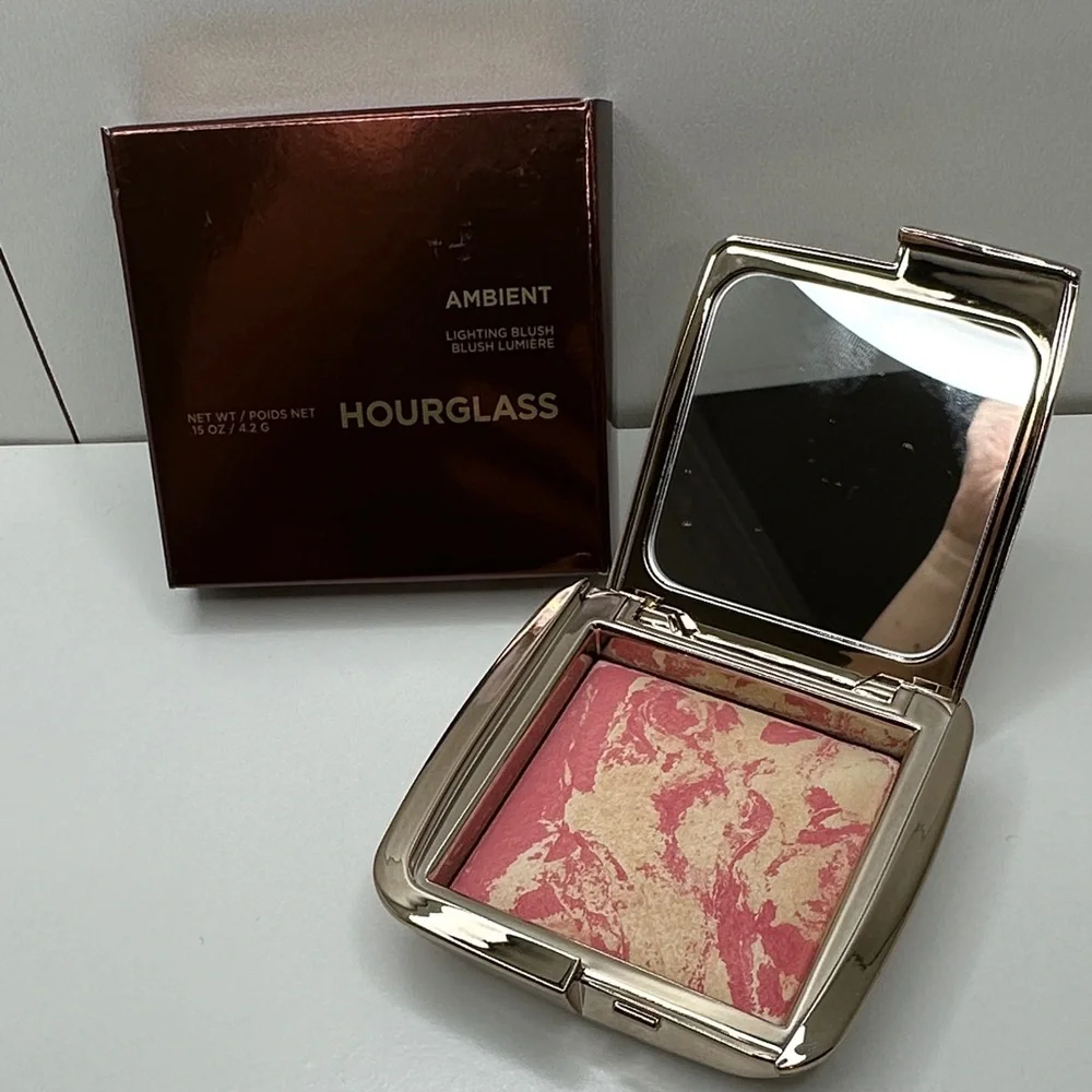 Hourglass Ambient Lighting Blush - Diffused Heat - Picture 1 of 12